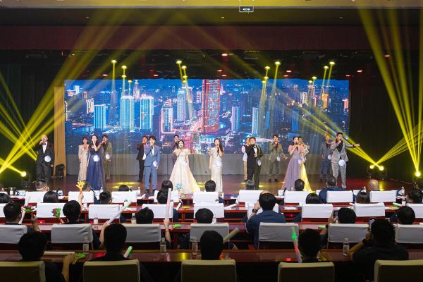 Youth Voices Resound, Torch of Passion Passes On | Sinotruk Hosts National Day Youth Singer Competition